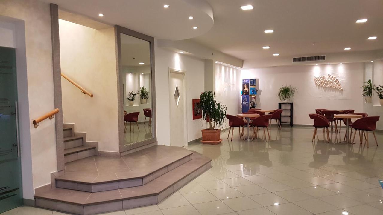 Hotel Abahotel 3*