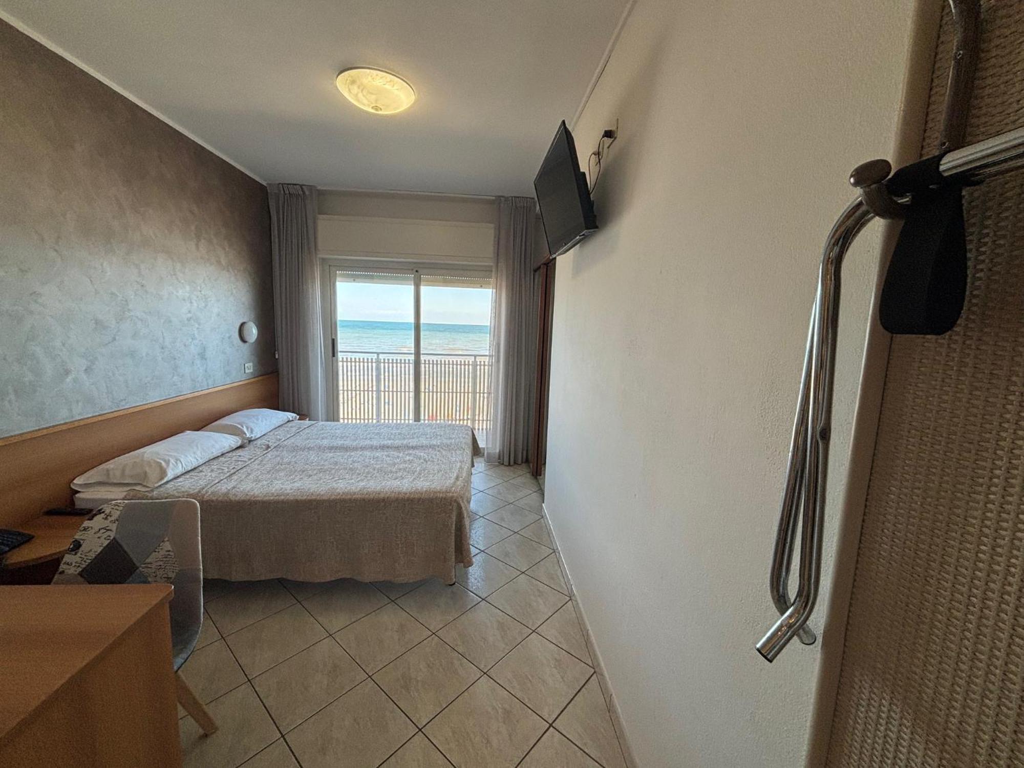 Abahotel 3*